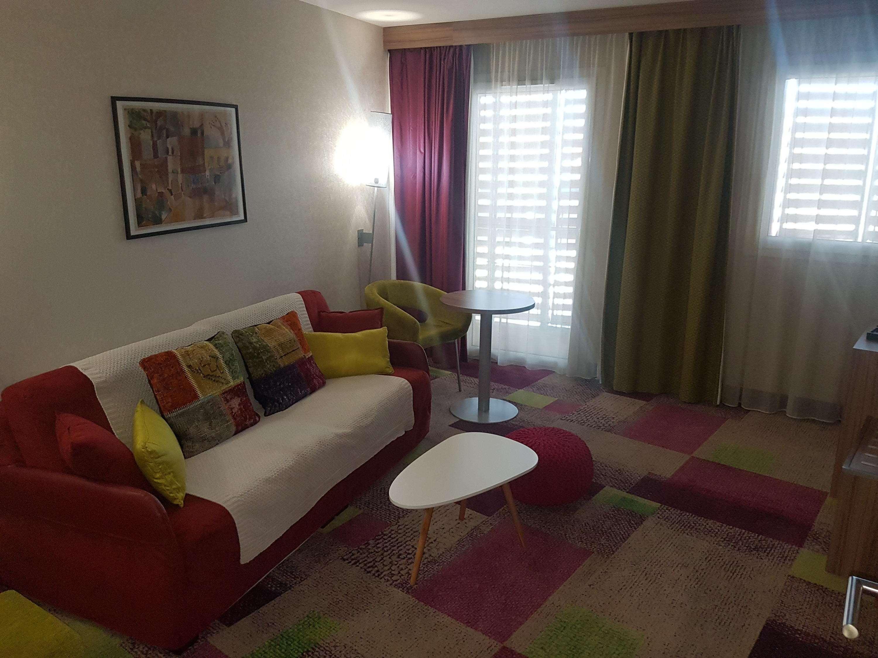 Mercure Libourne Saint Emilion Esterno foto