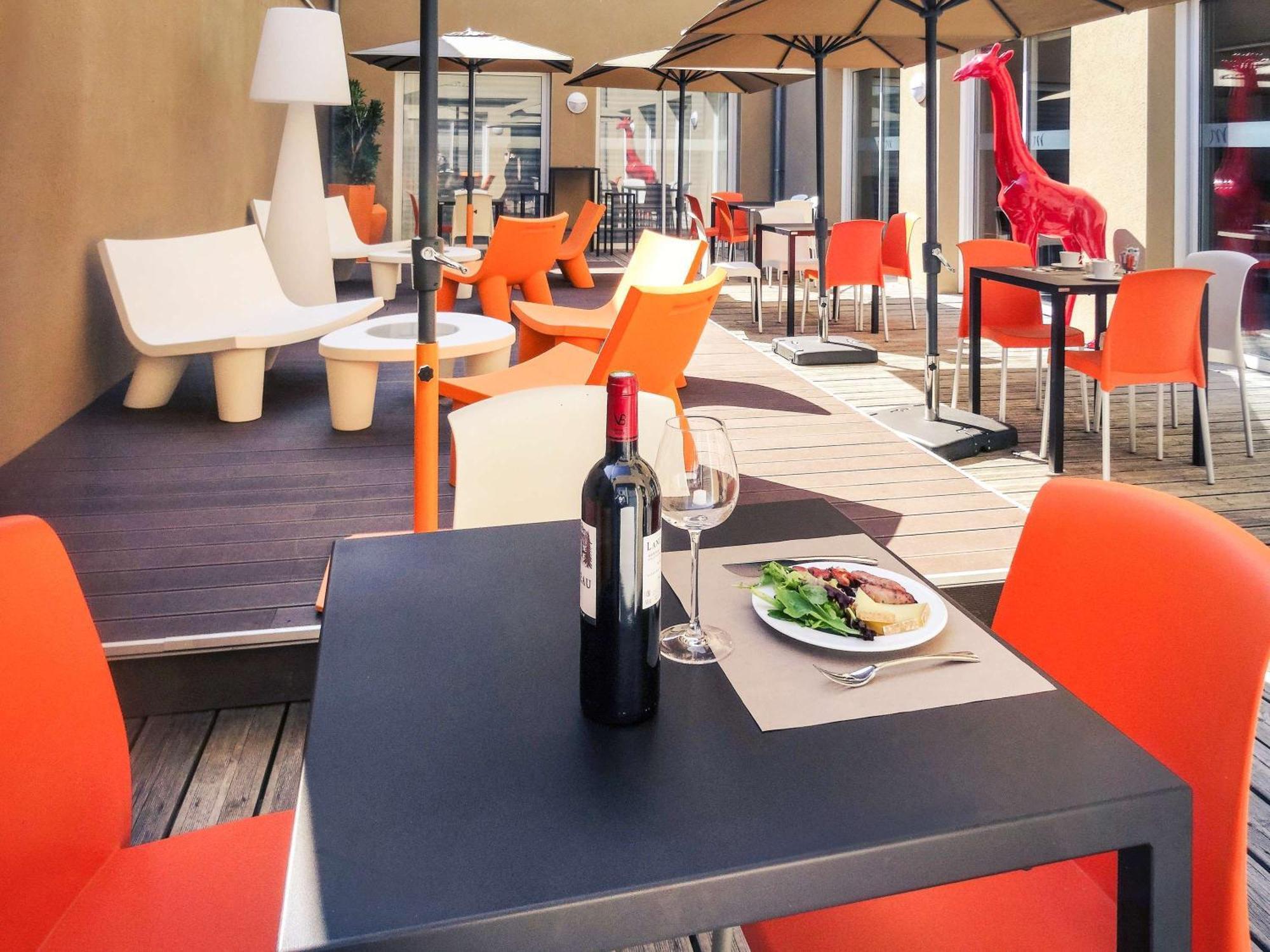 Mercure Libourne Saint Emilion Esterno foto