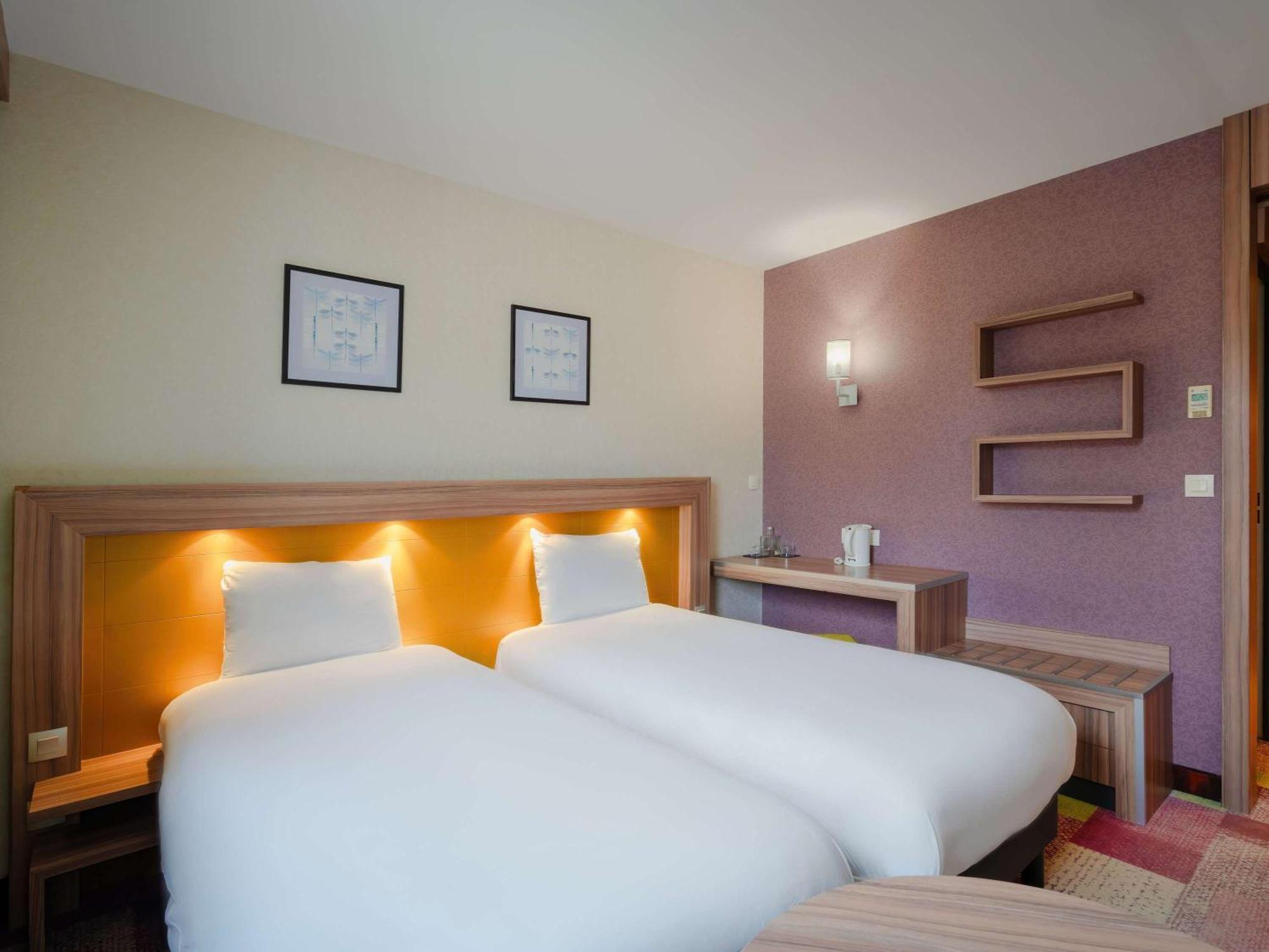 Mercure Libourne Saint Emilion Esterno foto
