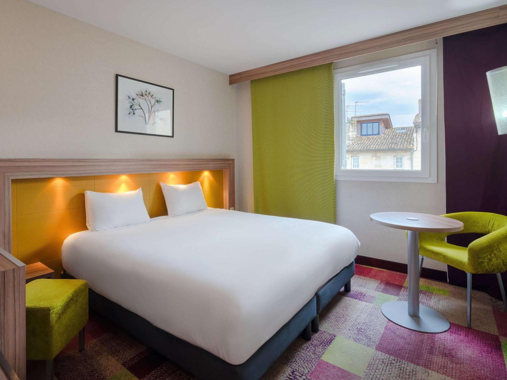 Mercure Libourne Saint Emilion Esterno foto
