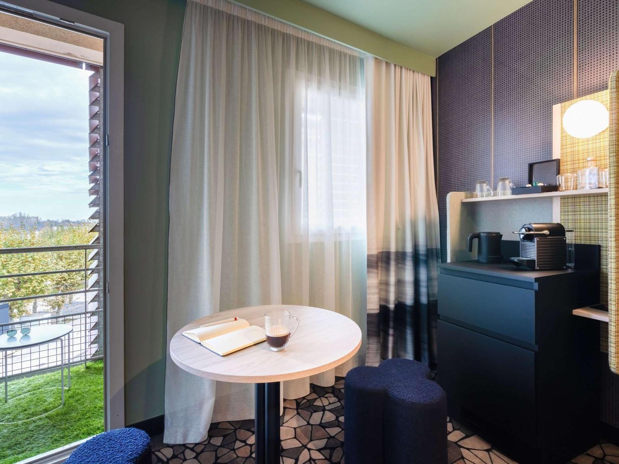 Mercure Libourne Saint Emilion Esterno foto