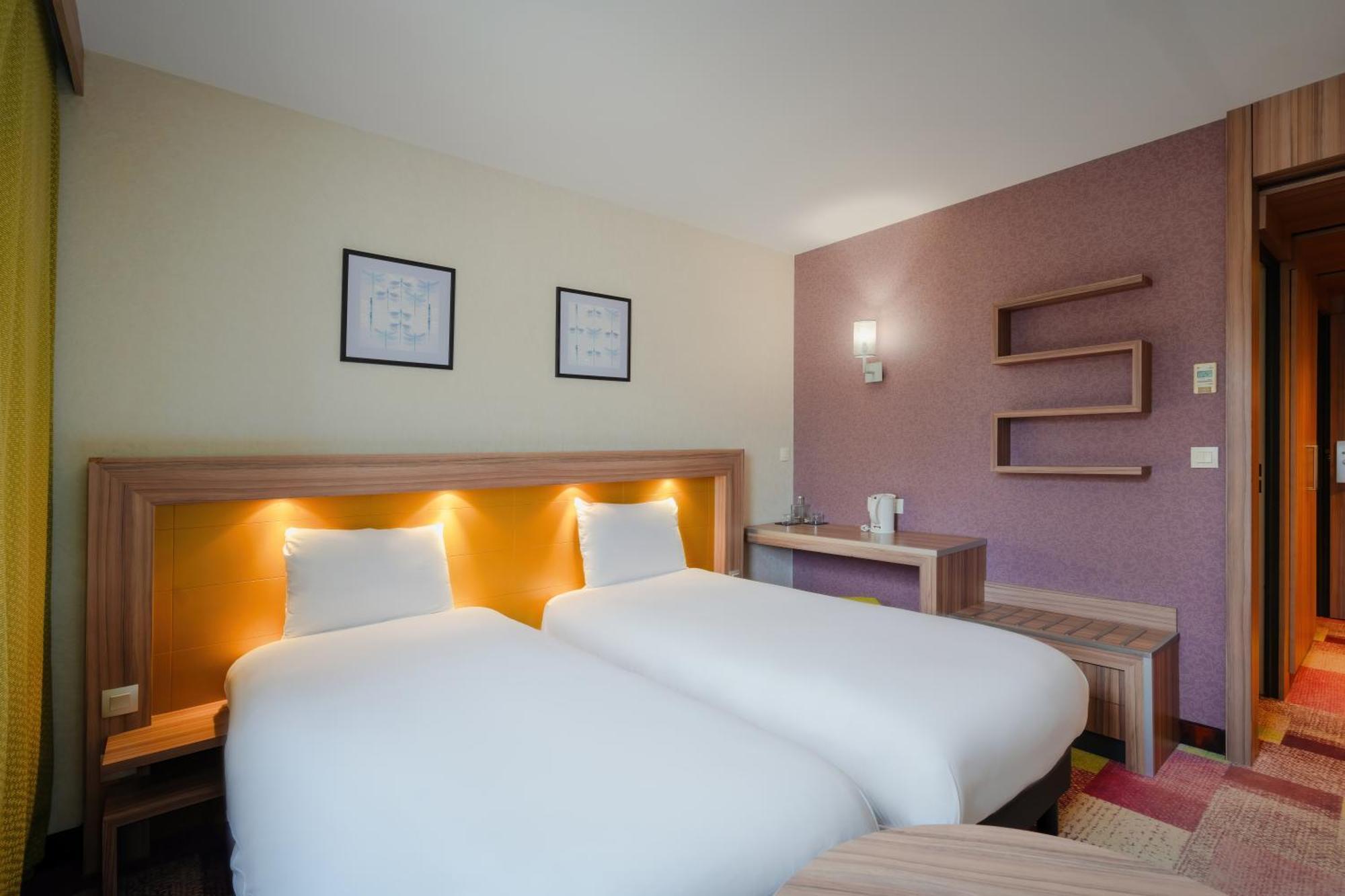 Mercure Libourne Saint Emilion Esterno foto