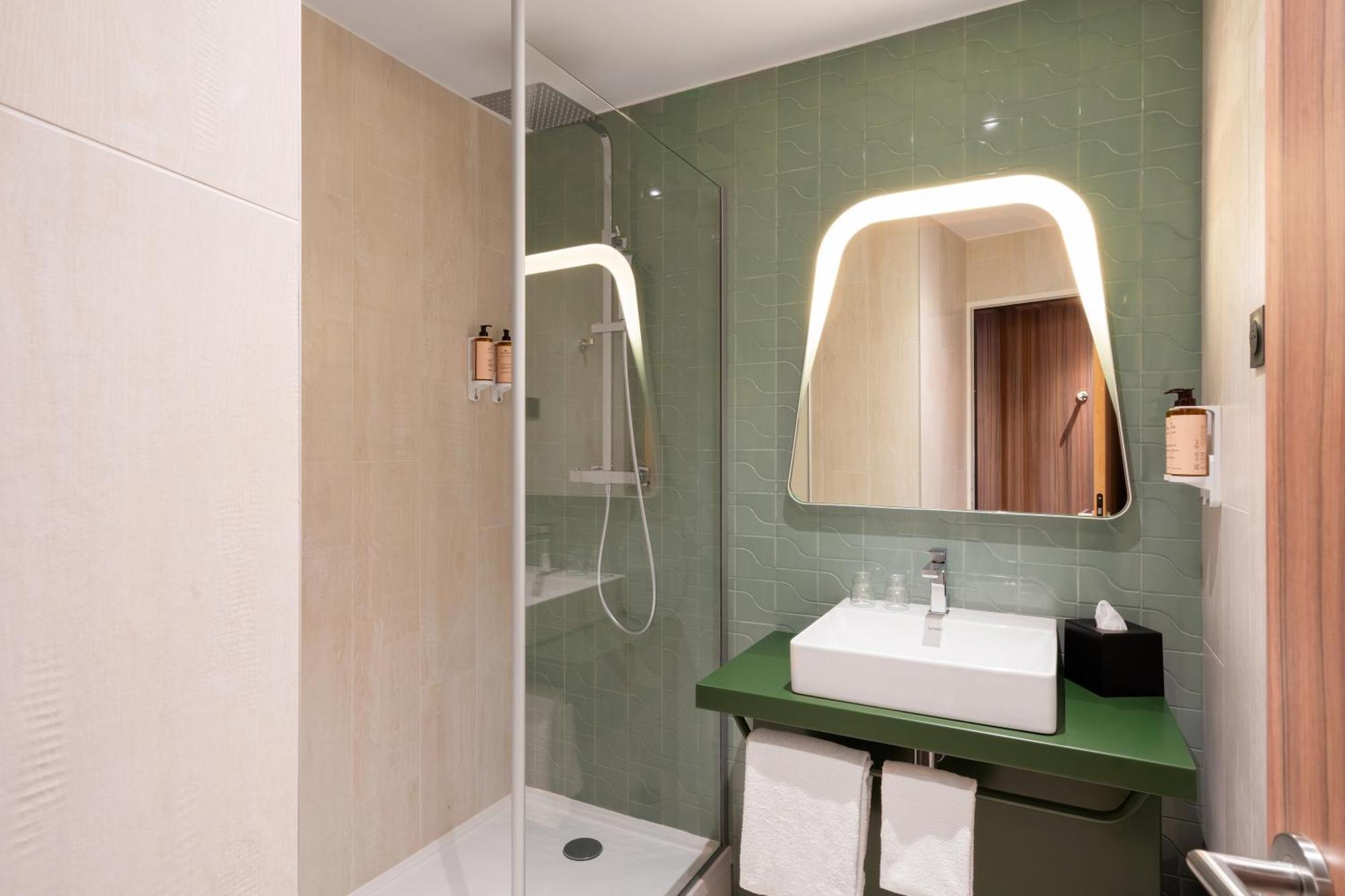 Mercure Libourne Saint Emilion Esterno foto